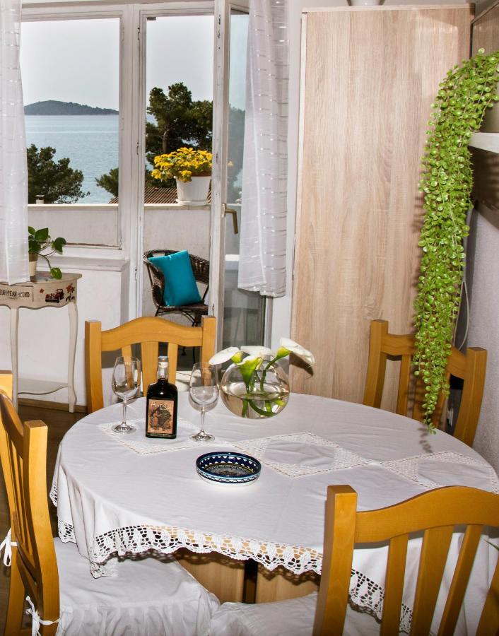 Apartmani Gloria Brodarica  Eksteriør billede