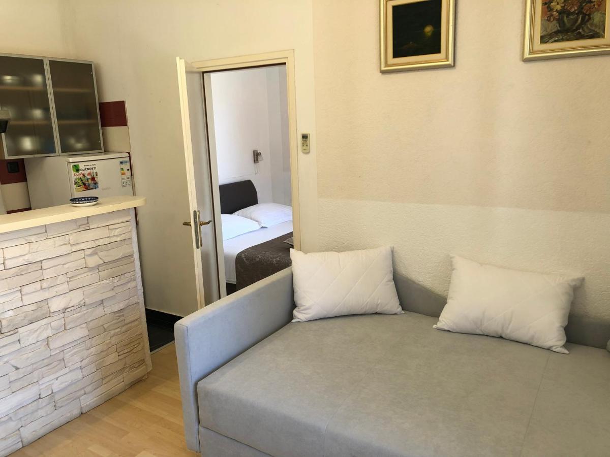 Apartmani Gloria Brodarica  Eksteriør billede