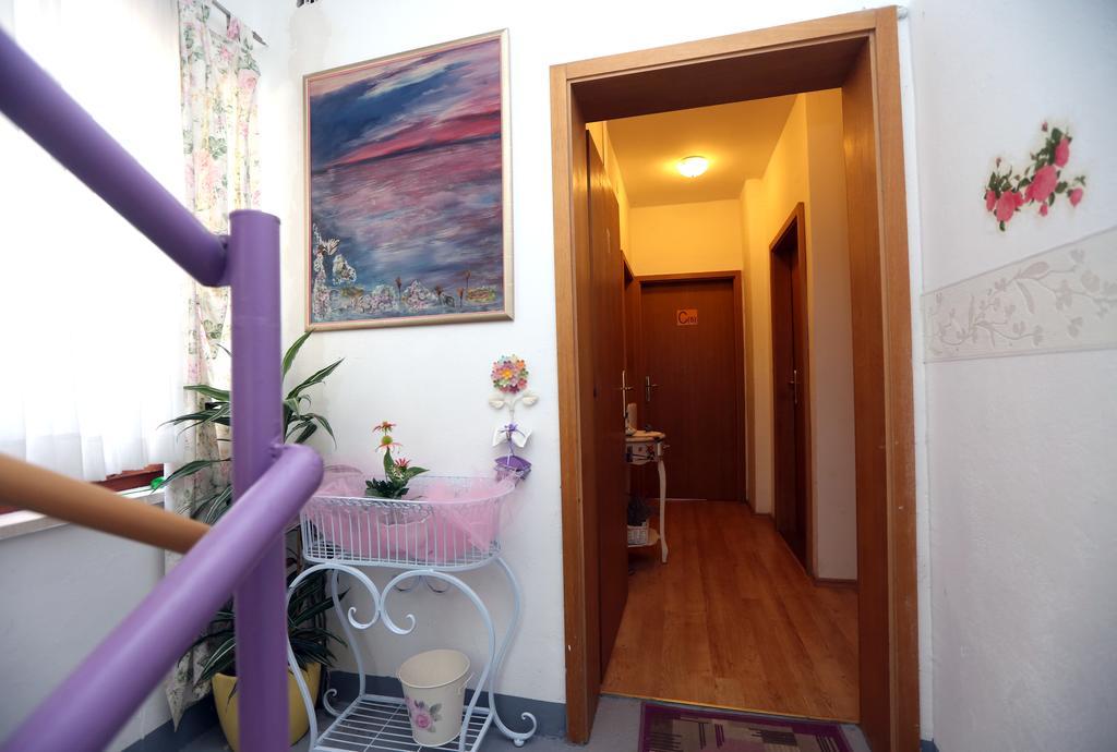 Apartmani Gloria Brodarica  Eksteriør billede